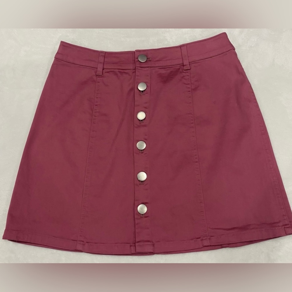 Women's Button-Front Skirt in Burgundy